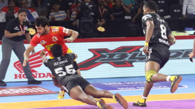 Match 37: Gujarat Fortunegiants vs Telugu Titans Match 37: Gujarat Fortunegiants vs Telugu Titans