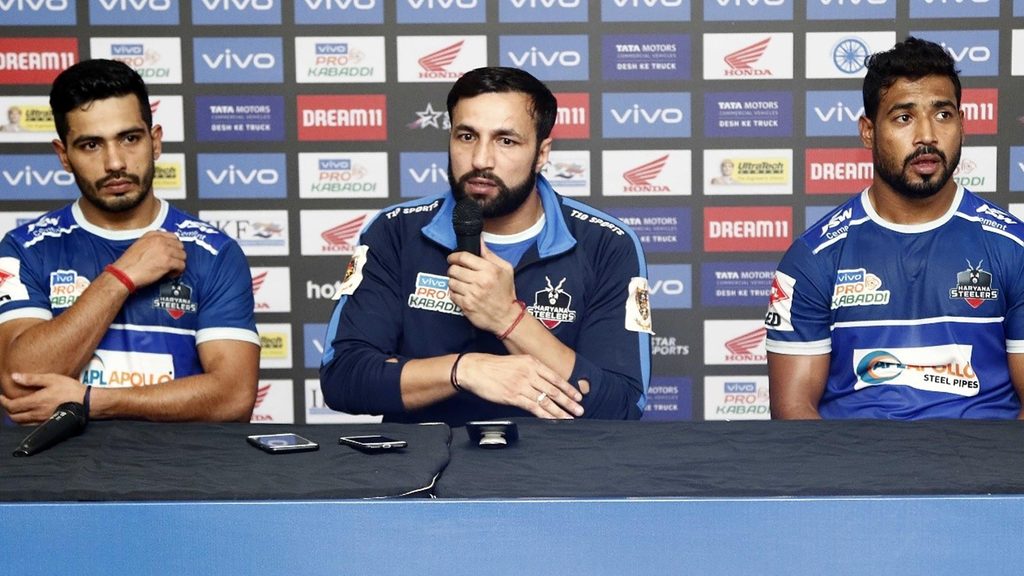 (L-R) Vikash Kandola, Rakesh Kumar and Vikas Kale in the post-match press conference.