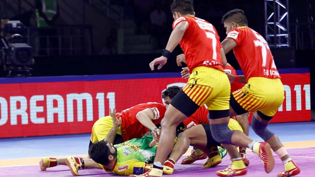 Gujarat Fortunegiants’ defence was on song and scored 11 tackle points on the night.