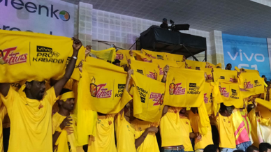 Titans Army show their support for Telugu Titans Titans Army show their support for Telugu Titans