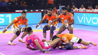 Match 42: Jaipur Pink Panthers vs Puneri Paltan Match 42: Jaipur Pink Panthers vs Puneri Paltan