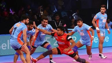 Match 130 - Bengal Warriors vs Bengaluru Bulls Match 130 - Bengal Warriors vs Bengaluru Bulls