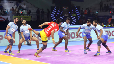 Match 112: Gujarat Fortunegiants vs Tamil Thalaivas Match 112: Gujarat Fortunegiants vs Tamil Thalaivas