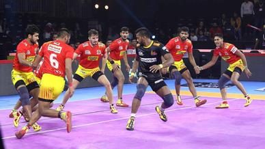 Match 37: Gujarat Fortunegiants vs Telugu Titans Match 37: Gujarat Fortunegiants vs Telugu Titans