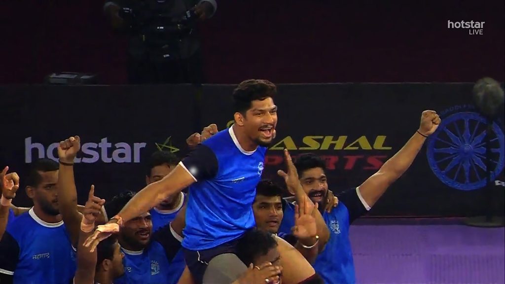 Rishank Devadiga and his Maharashtra teammates celebrate their victory at the 65th Senior National Kabaddi Championship.