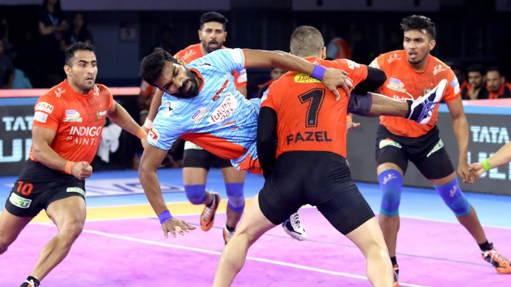 U Mumba skipper Fazel Atrachali was his team's most successful defender with 4 tackle points.