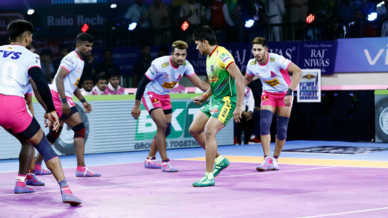 Match 23: Patna Pirates vs Jaipur Pink Panthers Match 23: Patna Pirates vs Jaipur Pink Panthers