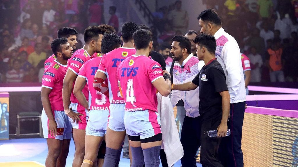 Jaipur Pink Panthers coach Srinivas Reddy in conversation with his team.