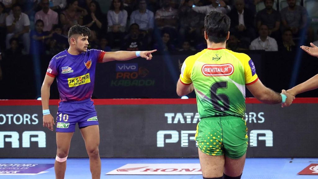 Dabang Delhi K.C.’s Naveen Kumar is the leading raid point scorer in vivo Pro Kabaddi Season 7.