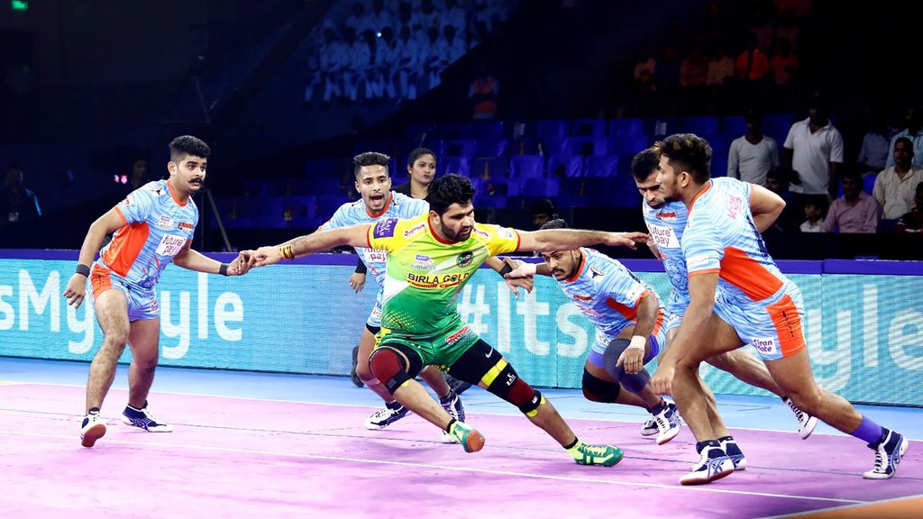 Pardeep Narwal in action against Bengal Warriors.