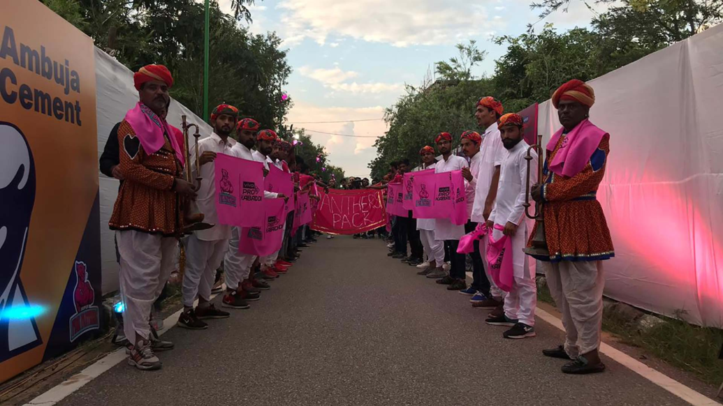 Panthers Pack show their support for Jaipur Pink Panthers Panthers Pack show their support for Jaipur Pink Panthers