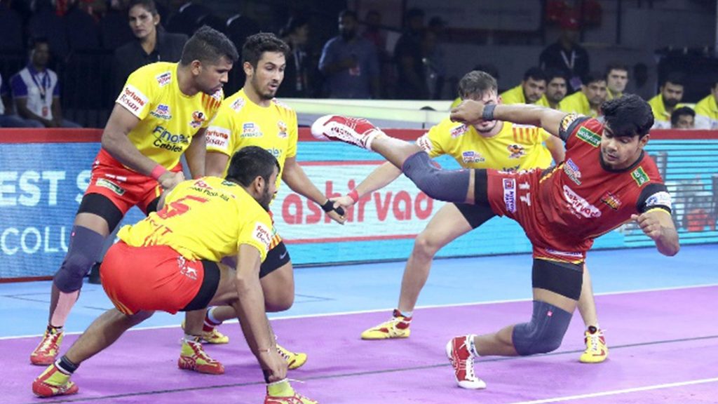 Bengaluru Bulls’ Pawan Sehrawat in action against Gujarat Fortunegiants in vivo Pro Kabaddi Season 7