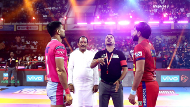 Match 73: Jaipur Pink Panthers vs Dabang Delhi K.C. Match 73: Jaipur Pink Panthers vs Dabang Delhi K.C.