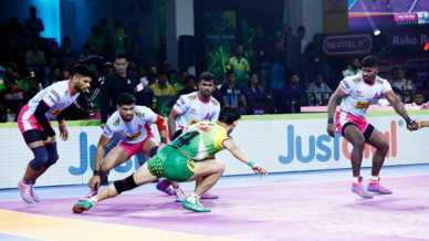 Match 23: Patna Pirates vs Jaipur Pink Panthers Match 23: Patna Pirates vs Jaipur Pink Panthers