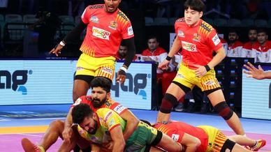Match 94: Patna Pirates vs Gujarat Fortunegiants Match 94: Patna Pirates vs Gujarat Fortunegiants