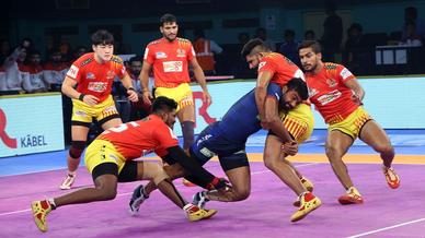 Match 108: Haryana Steelers vs Gujarat Fortunegiants Match 108: Haryana Steelers vs Gujarat Fortunegiants