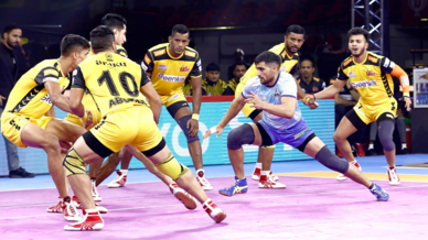 Match 72: Telugu Titans vs Tamil Thalaivas Match 72: Telugu Titans vs Tamil Thalaivas