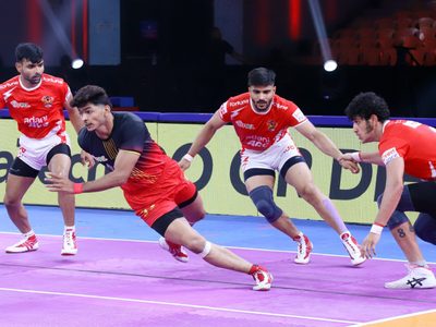 bengaluru-bulls-vs-gujarat-giants-pkl-12-match-106-preview.Click to read full article.