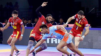 Match 46: Bengal Warriors vs Dabang Delhi K.C. Match 46: Bengal Warriors vs Dabang Delhi K.C.
