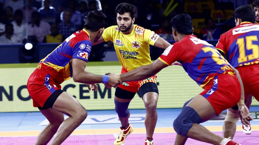 Rohit Gulia scored a Super 10 for Gujarat Fortunegiants.