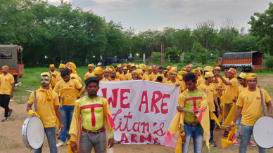 Titans Army show their support for Telugu Titans Titans Army show their support for Telugu Titans