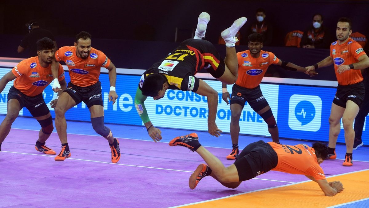 Bengaluru Bulls' Pawan Sehrawat attempts to fly past the U Mumba defence in Match 78 of VIVO Pro Kabaddi League Season 8. 
