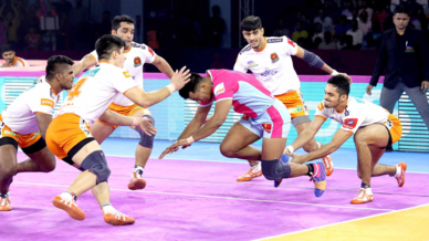 Match 107: Jaipur Pink Panthers vs Puneri Paltan Match 107: Jaipur Pink Panthers vs Puneri Paltan