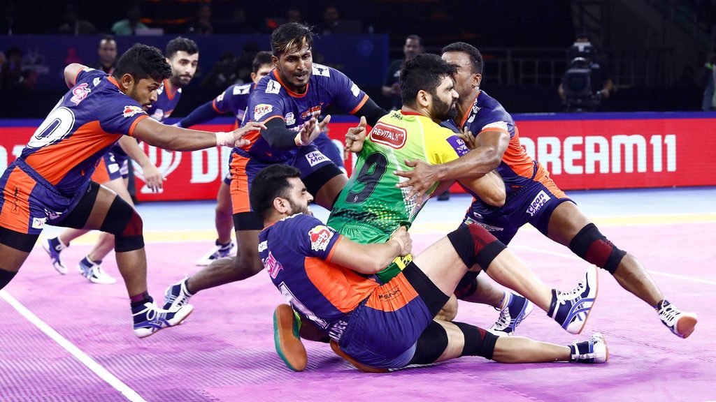 Bengal Warriors put in a strong defensive effort early in Match 53.