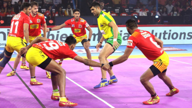 Match 34: Gujarat Fortunegiants vs Tamil Thalaivas Match 34: Gujarat Fortunegiants vs Tamil Thalaivas