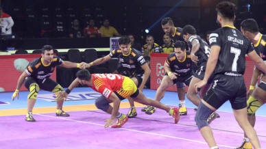Match 37: Gujarat Fortunegiants vs Telugu Titans Match 37: Gujarat Fortunegiants vs Telugu Titans