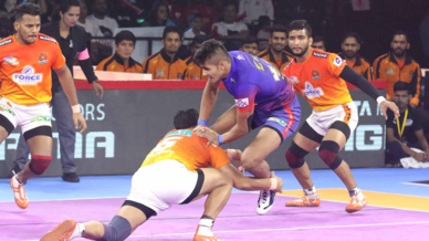 Match 35: Puneri Paltan vs Dabang Delhi K.C. Match 35: Puneri Paltan vs Dabang Delhi K.C.