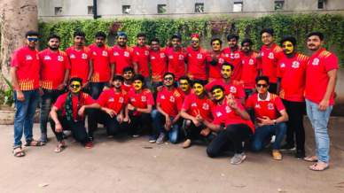 Giant's Army show their support for Gujarat Fortunegiants Giant's Army show their support for Gujarat Fortunegiants